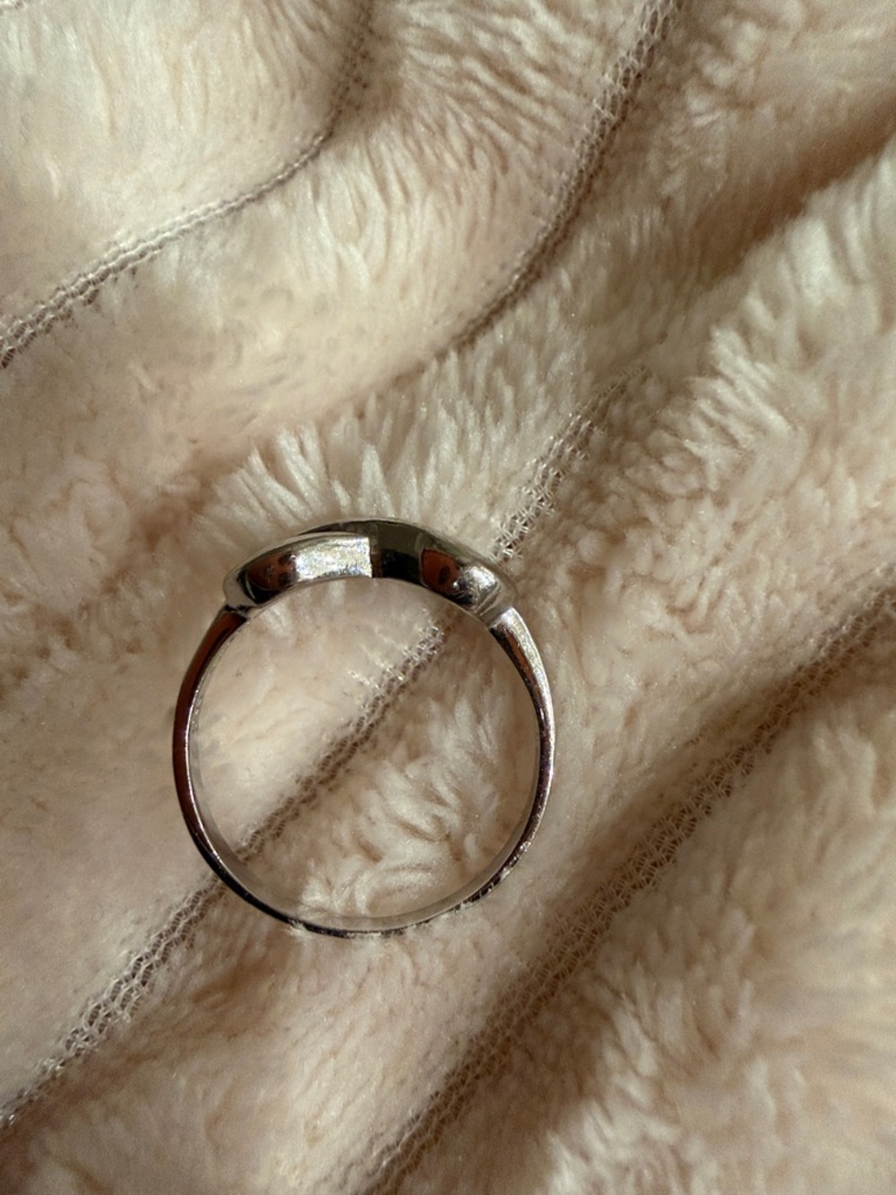 Polished Silver Infinity Ring - Picture 3 of 4